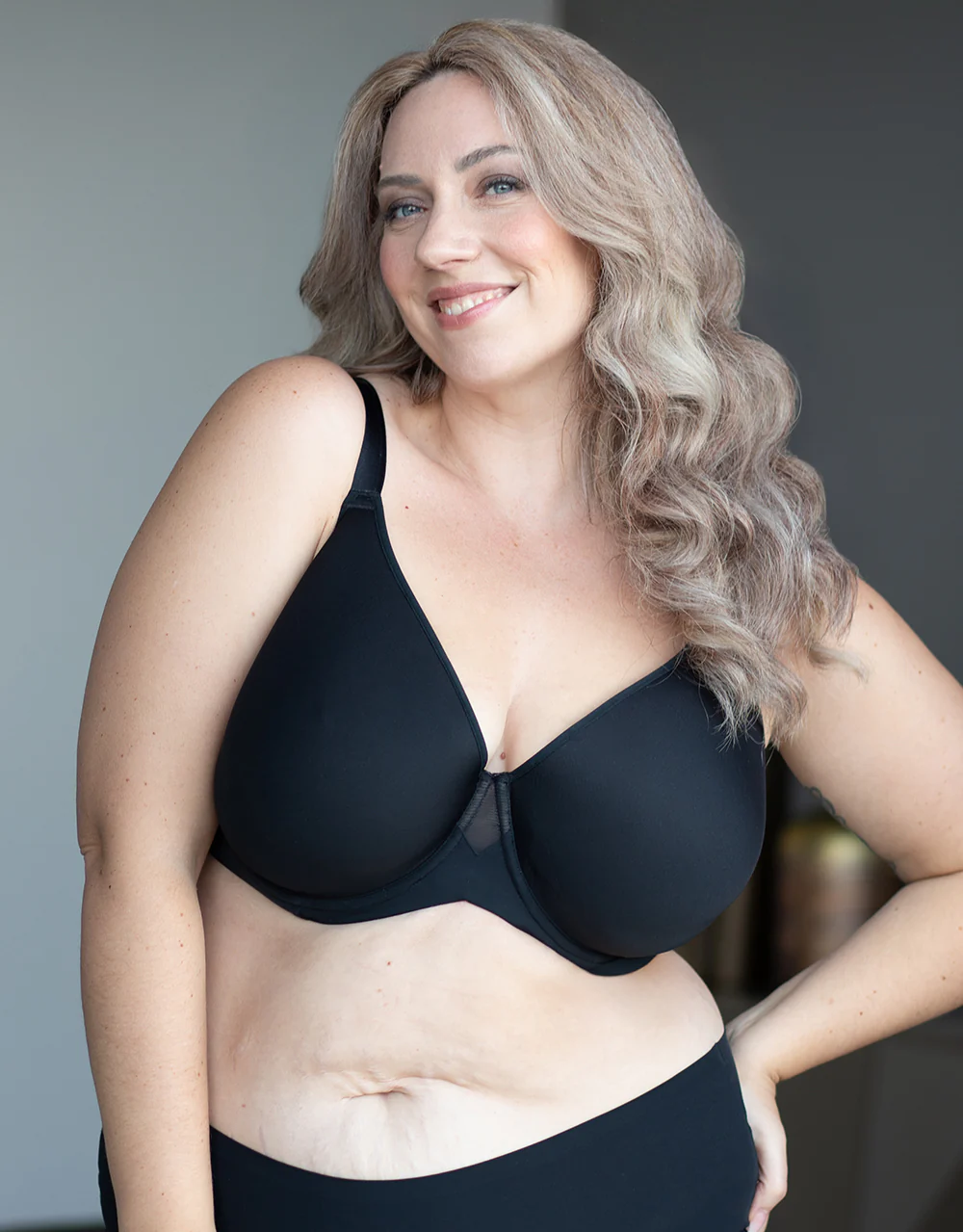 BH Aira Black - Image 2
