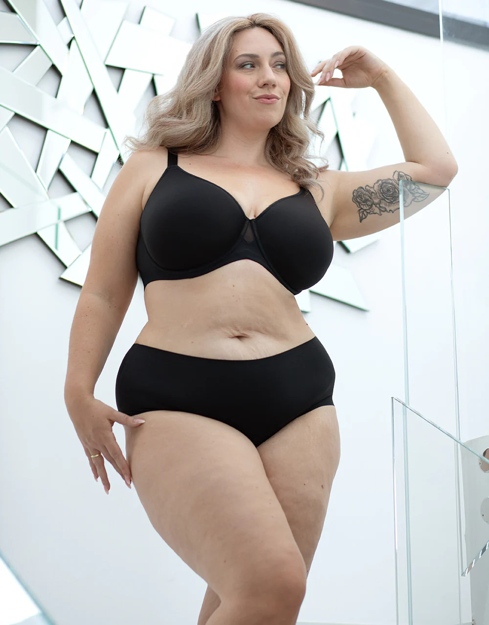 BH Aira Black - Image 7