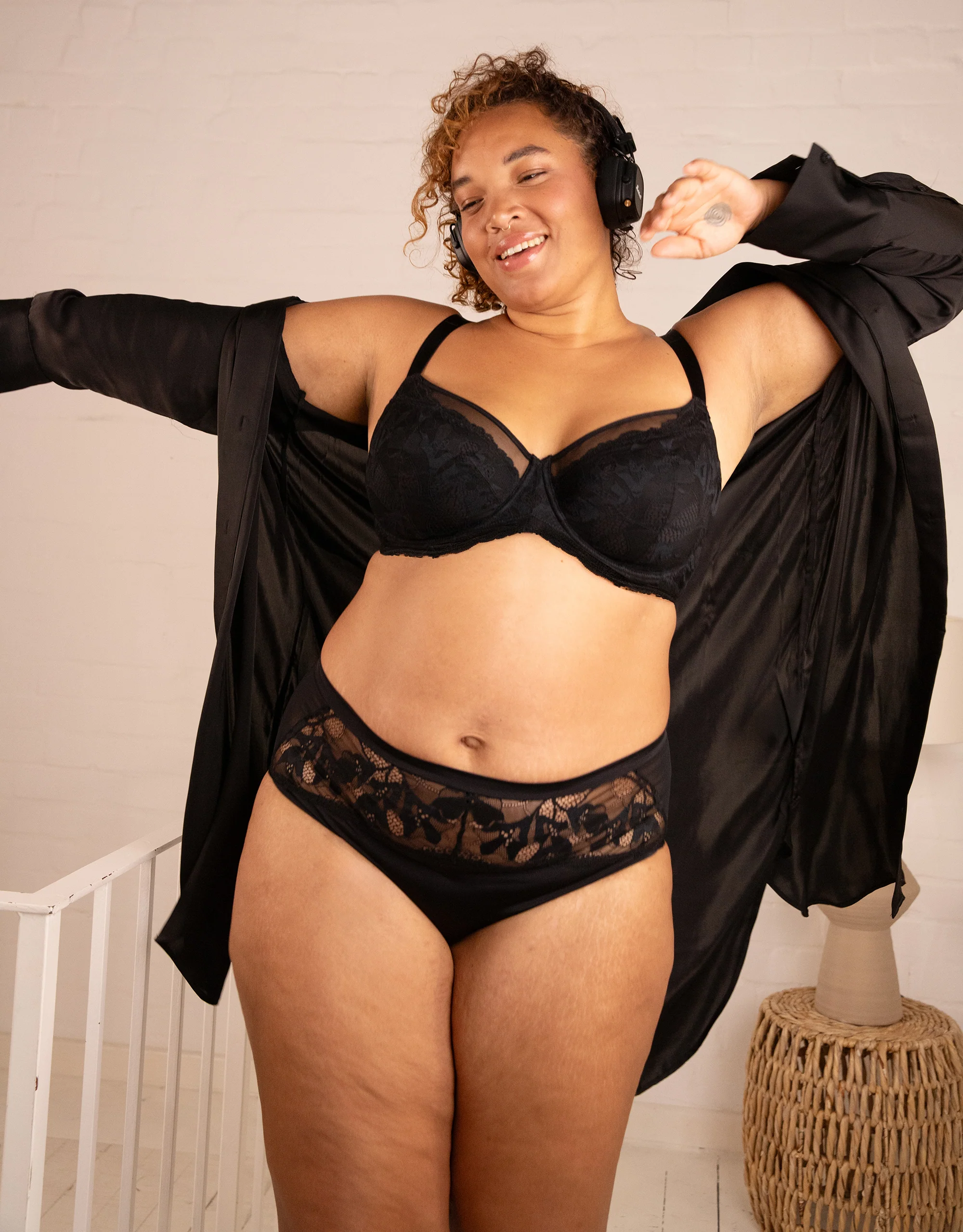 BH Gracy Lace Black - Image 8