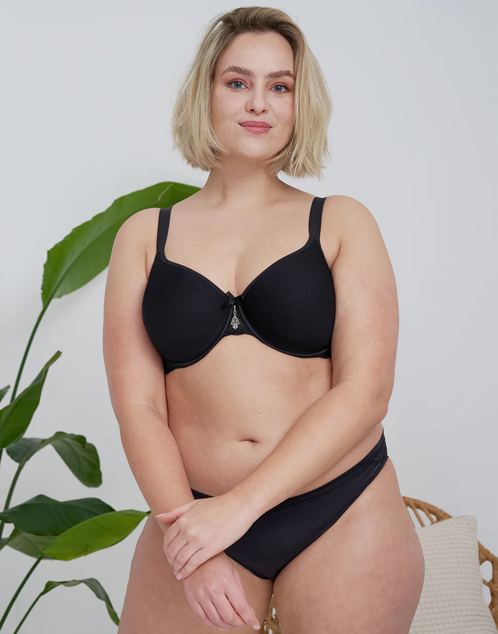 BH Lucy Black - Image 9