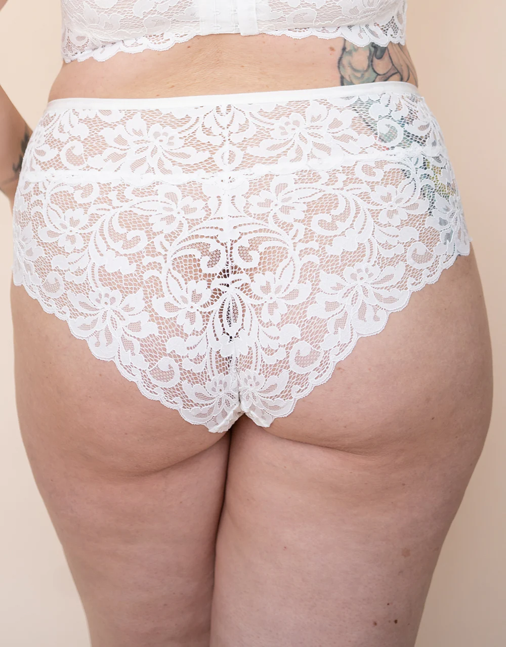 High-Panty True Luna Day - Image 4
