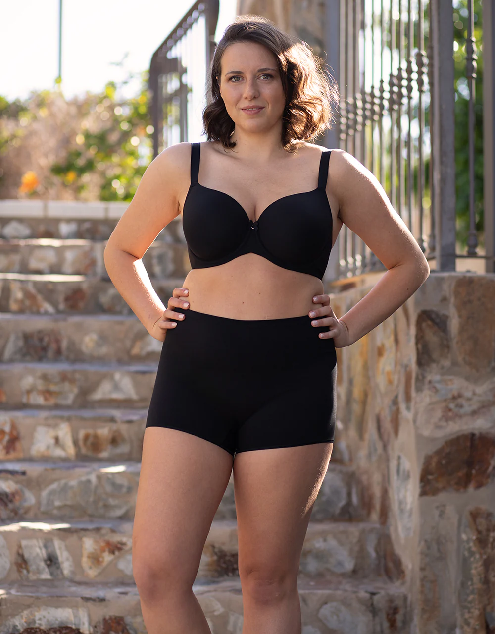 High-Waist-Shorts-Set 2x Basic Black - Image 4