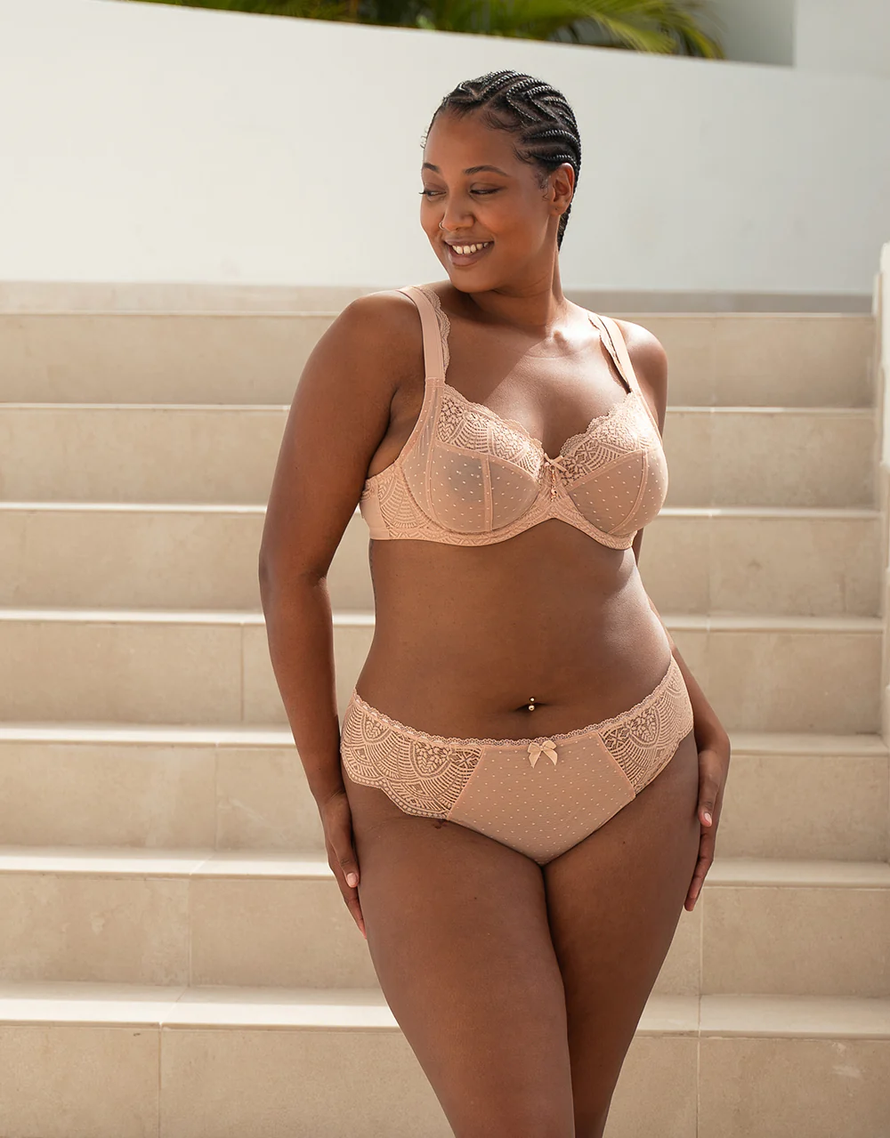 String Clara Lace Cappuccino - Image 3